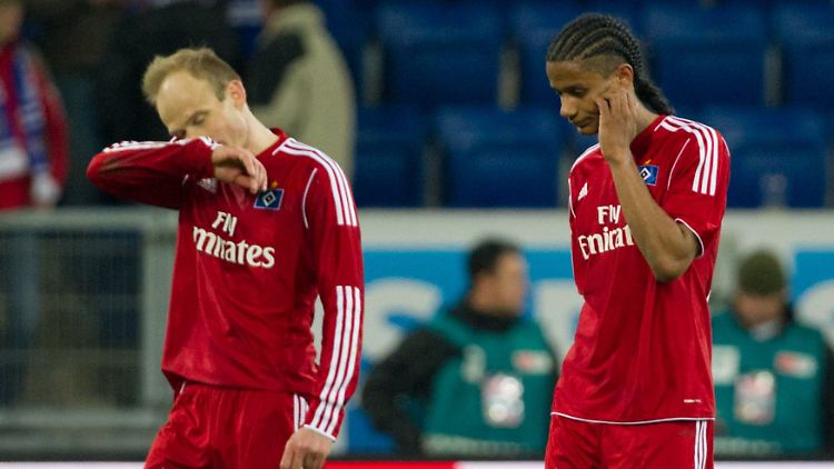 Der Hamburger SV ist in seinem Selbstverständnis immer noch ein großer deutscher Fußballklub. Ganz real sind die Hanseaten momentan bestenfalls ein Riesenzwerg und in akuter Abstiegsgefahr.