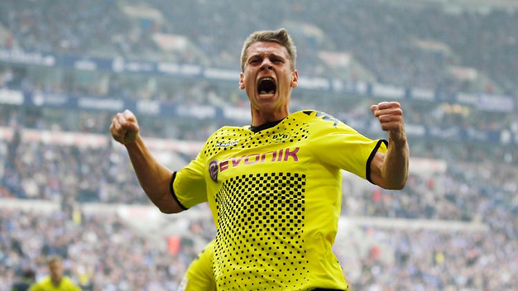 Lukasz Pisczcek leitete mit seinem Traumschuss zum 1:1 die Wende für den BVB ein.