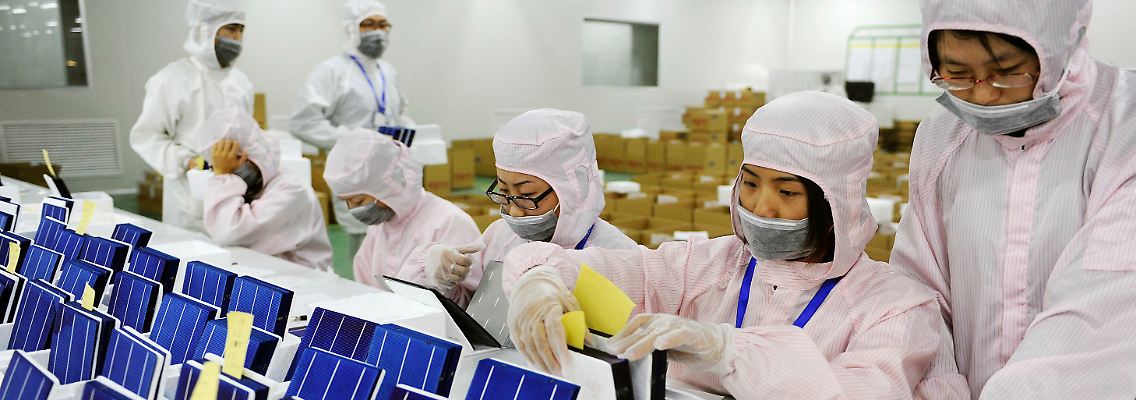 "Teilweise 30 Prozent unter den eigenen Kosten": Solarzellen-Produktion in einem Werk in Hefei.