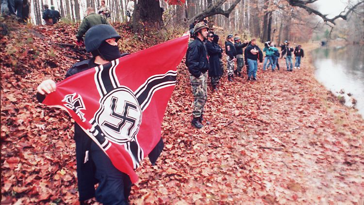 Die USA haben eine ausgeprägte gewaltbereite Neo-Nazi-Szene.