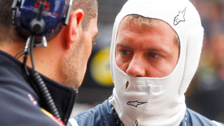 Schlicht zu langsam: Weltmeister Sebastian Vettel sitzt in einem Red Bull, dem es vor allem an Top-Speed fehlt.