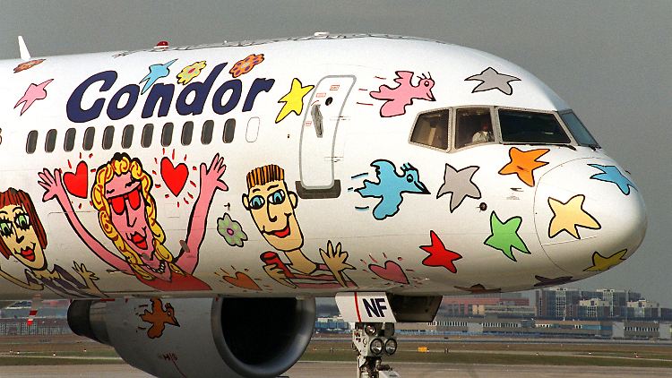 Der Flugunternehmer Hans Rudolf Wöhrl interessiert sich für den Ferienflieger Condor.