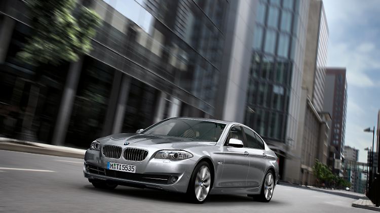 Vorne ganz der große Bruder: Das Design der Nieren entspricht weitgehend dem 7er.