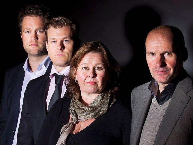 Die Anwälte des wegen Massenmordes angeklagten Norwegers (l-r) Odd Ivar Groen, Tord Jordet, Vibeke Hein Baera und Geir Lippestad.