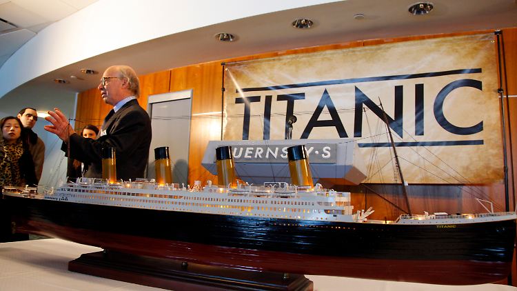 Das Auktionshaus Bonham versteigert Original-Souvenirs von der "Titanic".