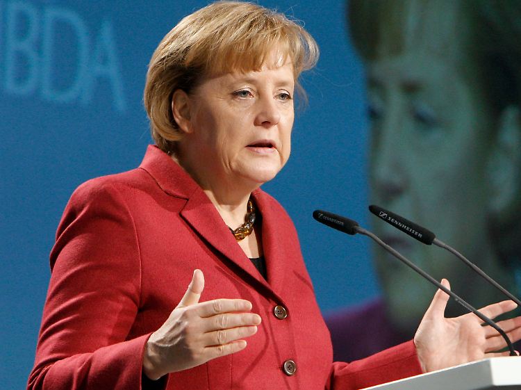 Der wirtschaftliche Grund sei immer noch "labil", so Merkel.