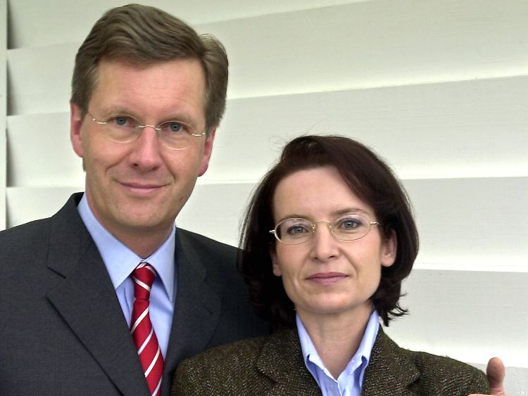 Da war die Welt noch unkomplizierter: Christian und Christiane Wulff im Jahr 2003.