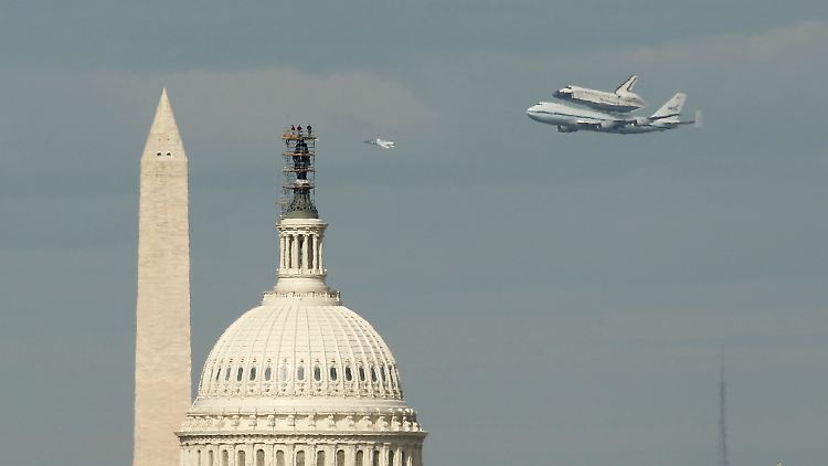 Das Gespann flog eine Ehrenrunde über Washington.