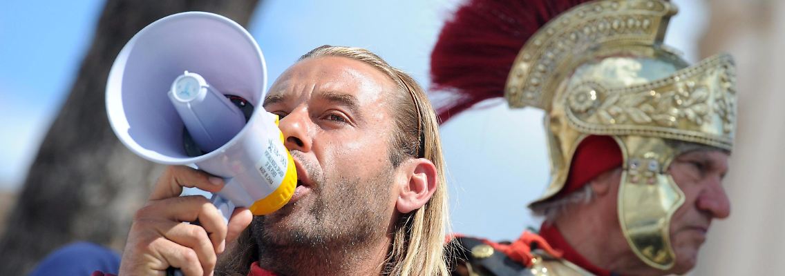 Demonstration gegen Sparkurs in Rom: Trotz aller Bemühungen wird Italien seine Haushaltsziele nicht wie geplant erreichen.