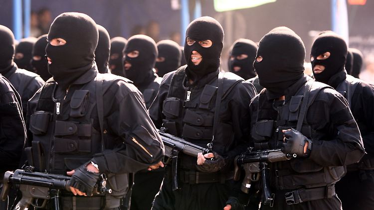 Am Tag der Armee, dem 17. April, demonstriert das Regime Stärke.