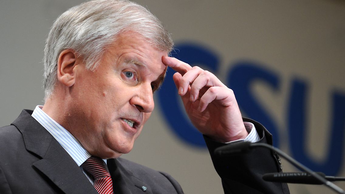 Bayerns Ministerpräsident Seehofer droht mit seinem Veto gegen das ganze "Wachstumsbeschleunigungsgesetz".
