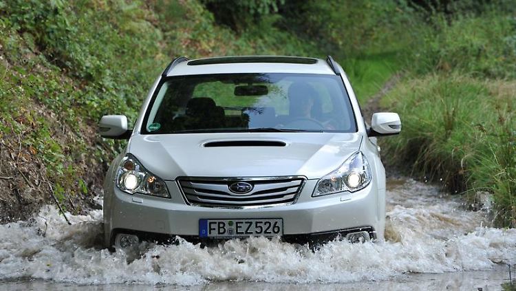 Lässt sich nicht aufhalten: Trotz fehlender Technik ist der Subaru nahezu uneingeschränkt geländetauglich.
