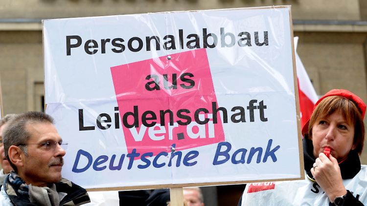 Die Gewerkschaft Verdi hat für Ende April Warnstreiks bei deutschen Banken angekündigt.