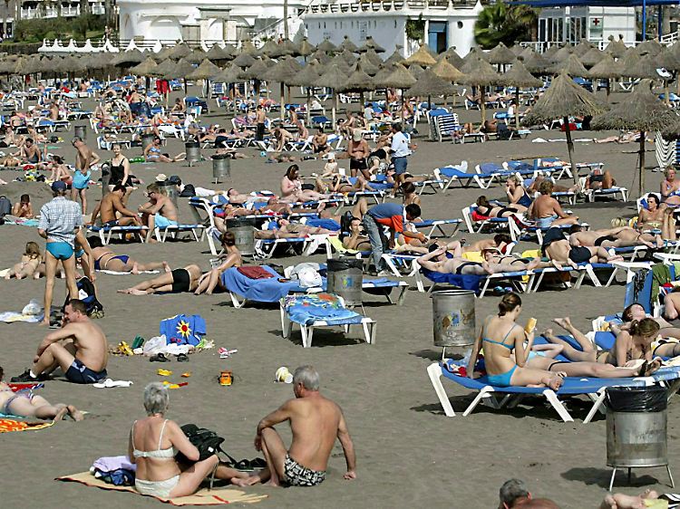 Die Kanaren sind ein wichtiger Knotenpunkt für den Flugverkehr zwischen Europa und Lateinamerika. (im Bild: Teneriffa)