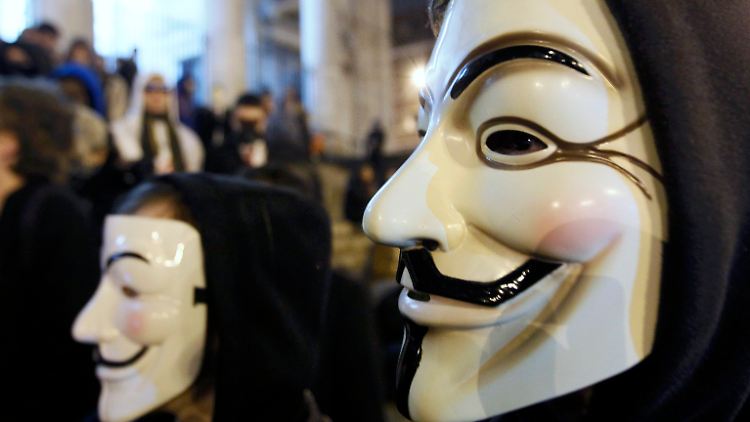 Solche Masken sind zum Erkennungszeichen von Anonymous-Aktivisten geworden.