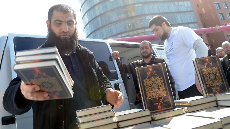 Die Verteilaktion der Salafisten hatte für einiges Aufsehen gesorgt.