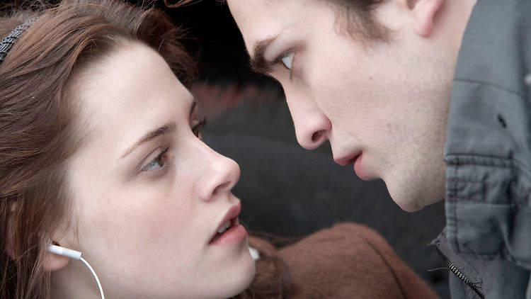 Robert Pattinson und Kristen Stewart in dem erfolgreichen Kino-Film: Twilight - Bis(s) zum Morgengrauen.