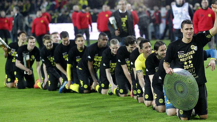 Dem schwarz-gelben Jubelrausch folgten die Lobeshymnen auf den BVB.