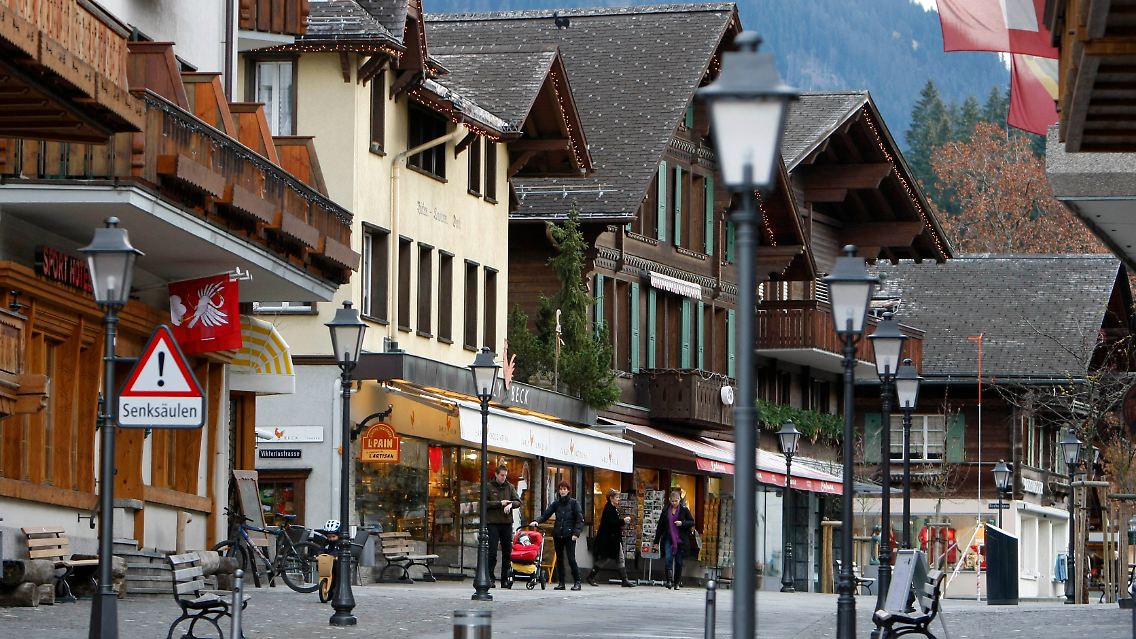 Fußgängerzone im Zentrum von Gstaad.