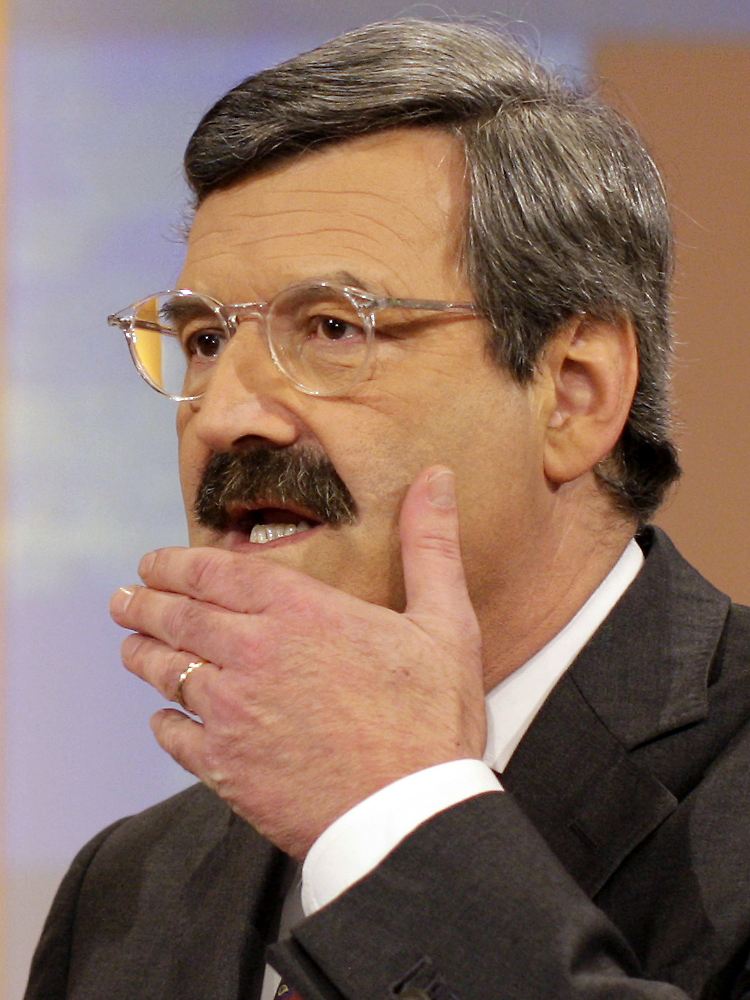 Sein Fall ist längst ein Politikum: Nikolaus Brender.