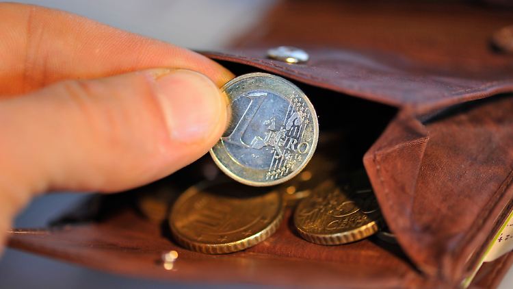 Arbeitnehmer, die rund 3940 Euro brutto verdienen, sollen mehr belangt werden.