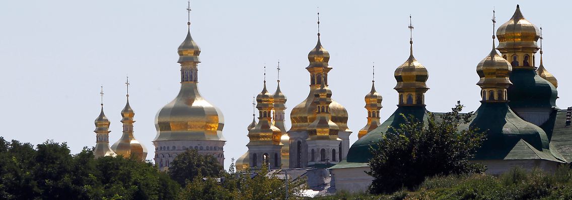 Das Kiewer Höhlenkloster ist eine der Sehenswürdigkeiten in Kiew. Immer mehr Politiker überlegen, ob sie das Land zur Fußball-EM besuchen sollen.