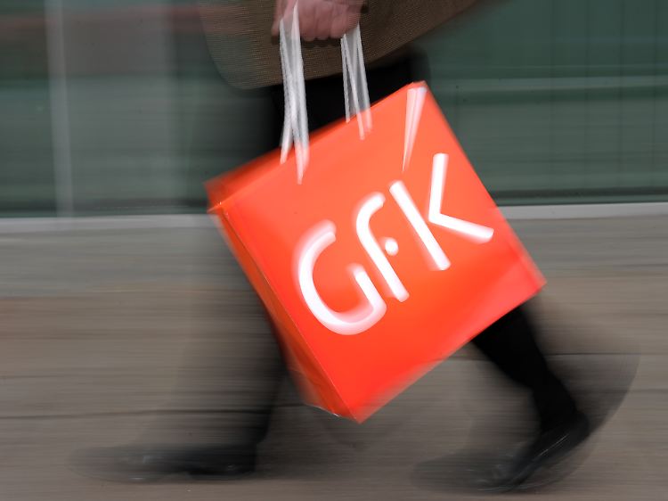 Wie viel ist in der Tüte: Mit großem Aufwand ermitteln die Marktforscher, wie es um den deutschen Verbraucher steht.