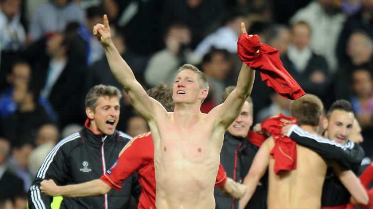 Das freut selbst Bastian Schweinsteiger: Sky kann die schwarze Null schaffen.
