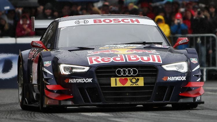 Auf Startplatz eins: Mattias Ekström im Audi.