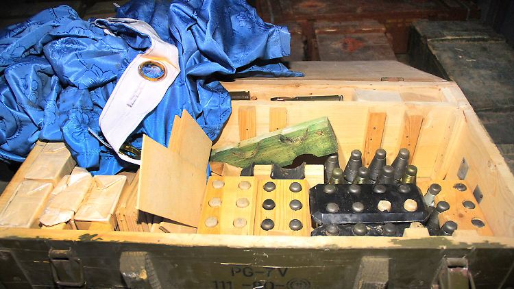 Auch diese Kiste mit Munition soll sich laut den libanesischen Behörden an Bord des aufgebrachten Schiffs befunden haben.