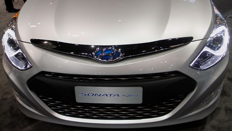 Hyundai Sonata hybrid