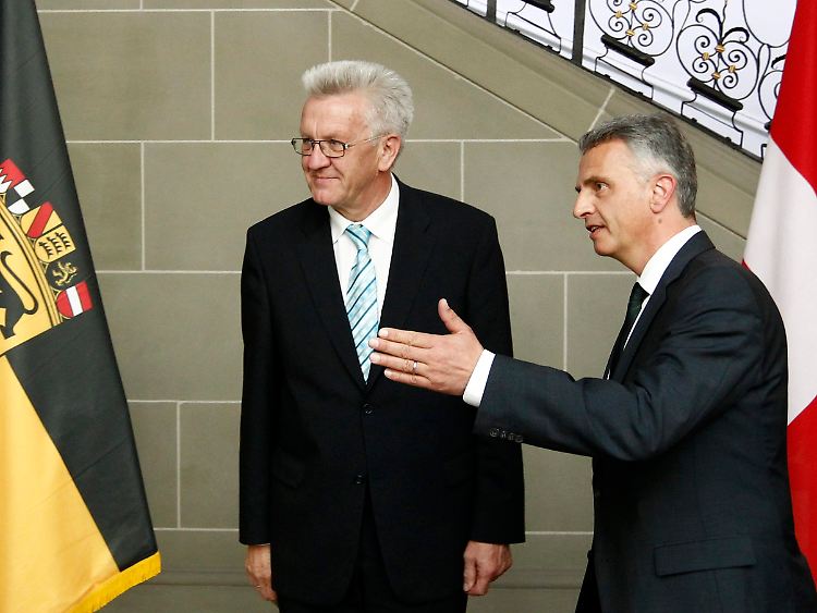 Winfried Kretschmann im Gespräch mit Didier Burkhalter.
