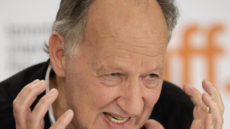 Werner Herzog ist auch Opernregisseur, Filmproduzent, Schauspieler und Autor.
