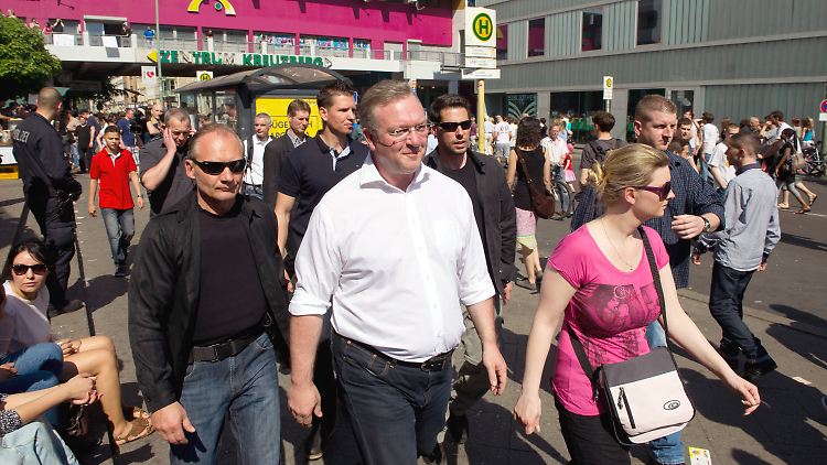 Innensenator Frank Henkel auf dem "Myfest".
