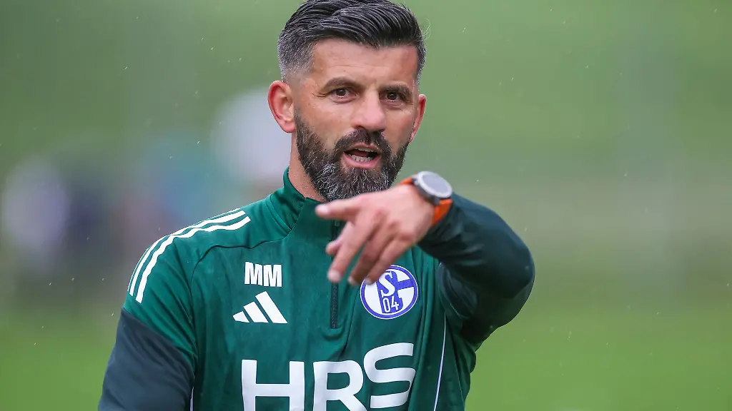 Sah-zwei-Schalker-Mannschaften-mit-unterschiedlichen-Leistungen-der-neue-Trainer-Miron-Muslic