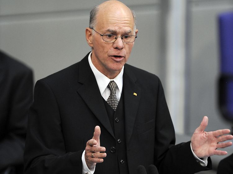 Lammert verteidigt den Vorstoß der EU.