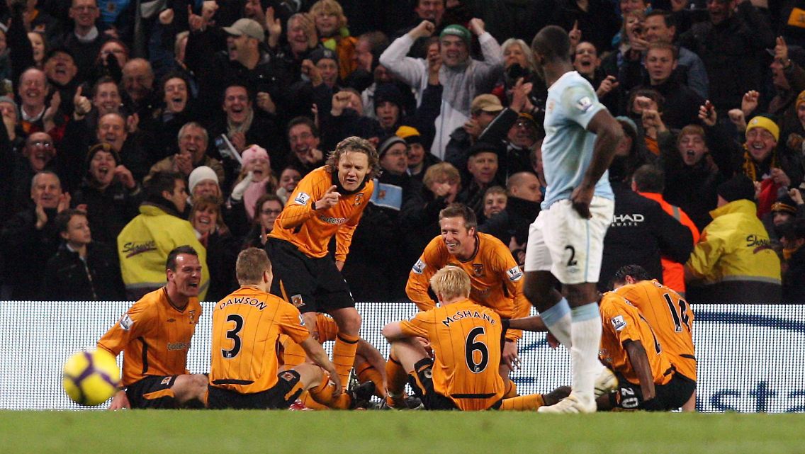 Jimmy Bullard glich per Strafstoß zum 1:1 gegen Man City aus.