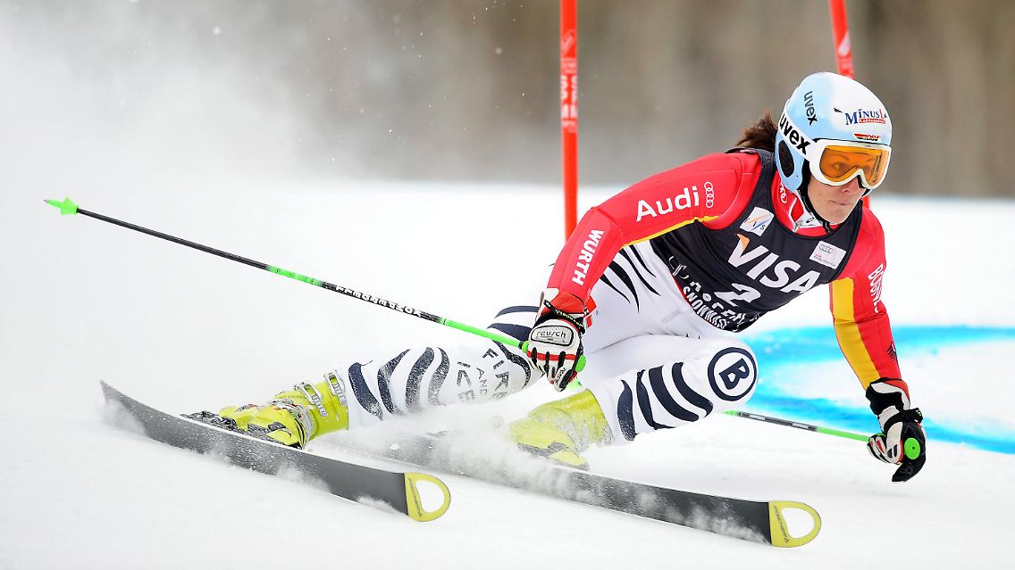 Kathrin Hölzl hat erstmals einen Weltcup gewonnen.