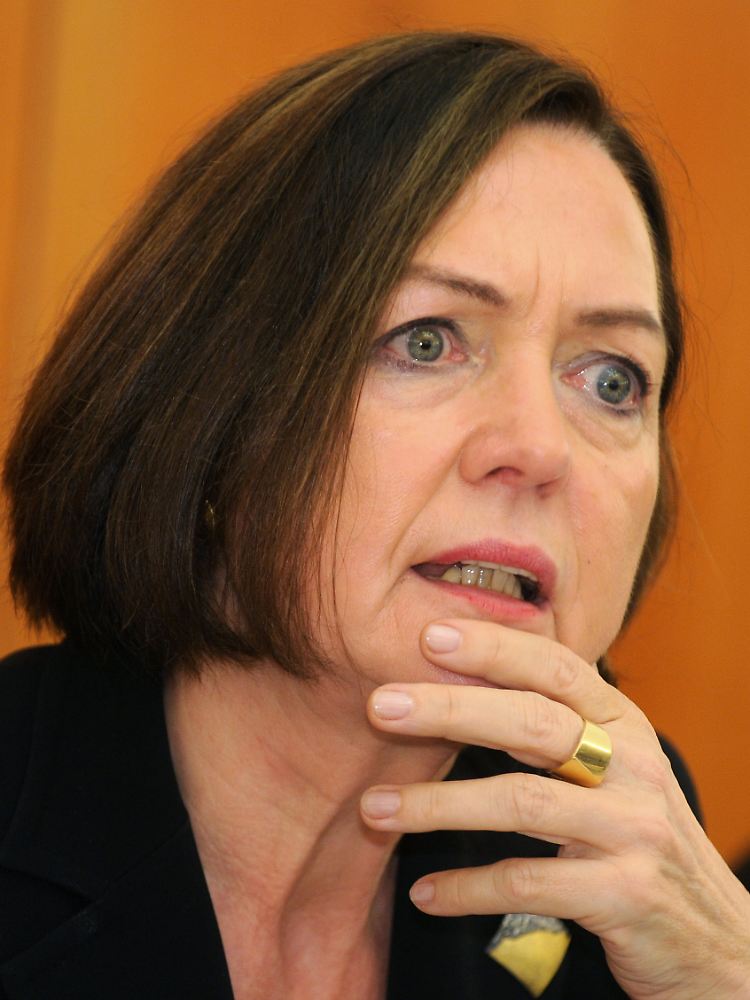 Die Präsidentin der Hochschulrektorenkonferenz, Margret Wintermantel, fordert mehr Geld für die Hochschulen.