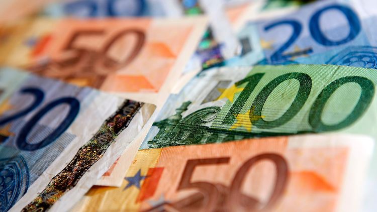 Lange hält der Euro-Auftrieb nach schwachen US-Jobdaten nicht.