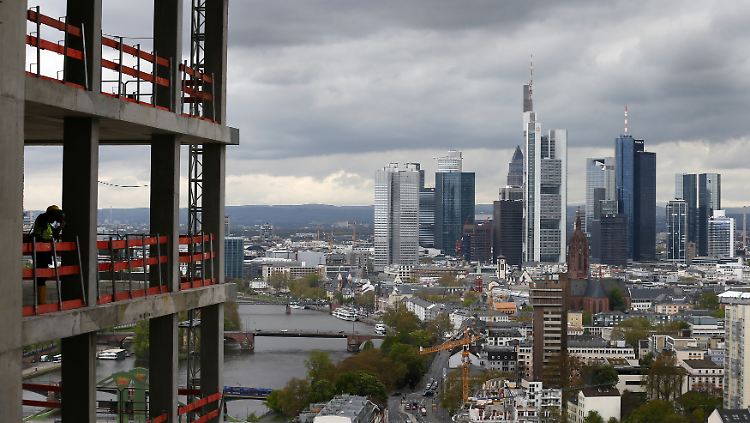 Wie geht es weiter mit der Währungsunion? Nachdenkliche Blicke aus dem EZB-Neubau in Frankfurt am Main.