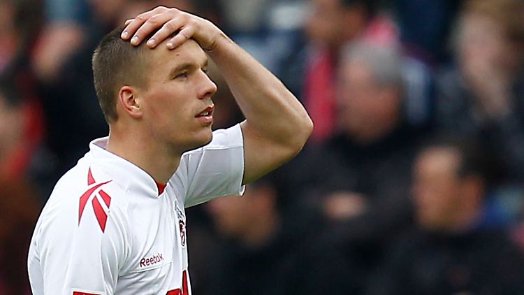 "Wenn man soviele Niederlagen und Gegentore kassiert, hat man es nicht verdient, in der Bundesliga zu spielen": Lukas Podolski.