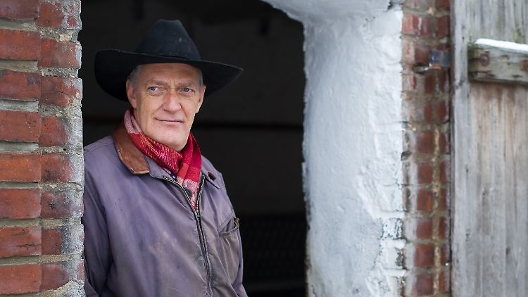 Dieter Moor will Deutscher werden, denn auf seinem Bauernhof in Brandenburg ist er längst heimisch geworden.