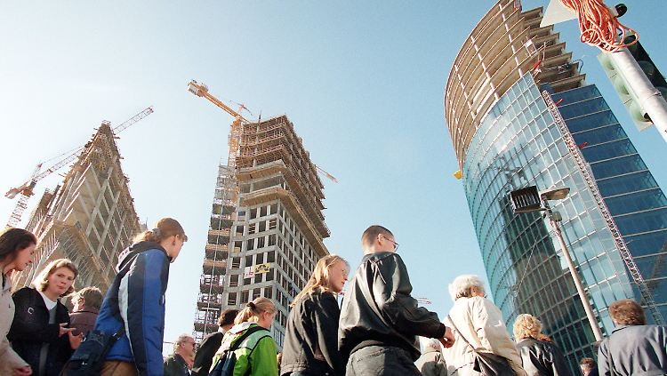 Hochhaus-Ensemble am Potsdamer Platz in Berlin: Einige Häuser gehören zum Bestand des SEB ImmoInvest.