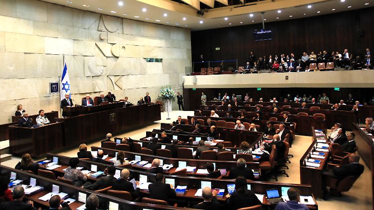 Auch ohne Neuwahlen entstehen im Parlament neue Mehrheiten.