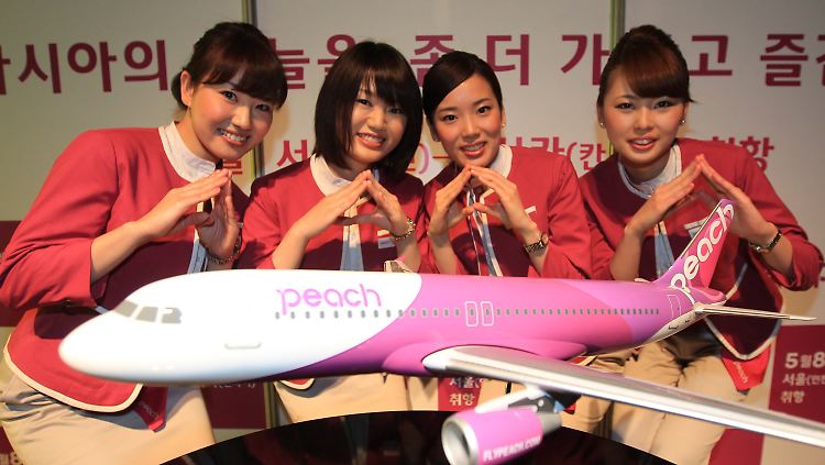 Mit dem Billigflieger von Südkorea nach Japan: Die japanische Fluggesellschaft Peach Aviation wirbt für die neue Verbindung Incheon / Osaka.