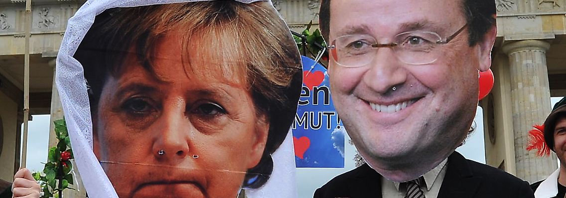 Eine Aktion der Gruppe "Steuer gegen Armut" vor dem Brandenburger Tor.