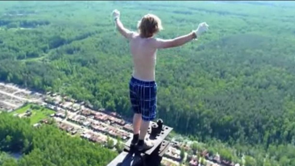 roofer3.JPG