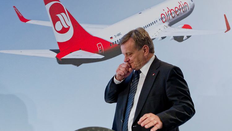 "Gewaltige, logistische Probleme" erwartet Air-Berlin-Chef Mehdorn durch die Startverschiebung.