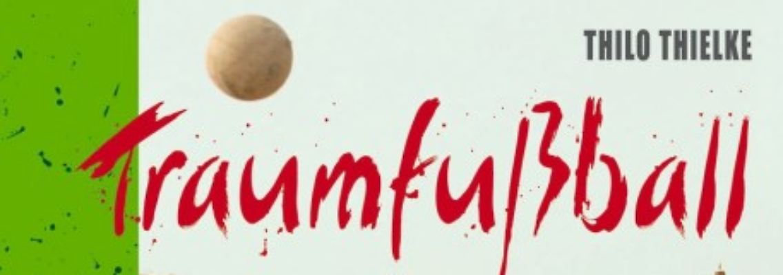 Die reich bebilderte Reportage "TraumFußball - Afrikanische Fußballgeschichten" vermittelt ein Bild von der afrikanischen Fußballkultur.